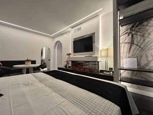 Palazzo Algaria Suites with Jacuzzi, Sauna & Turkish Bath photo 86