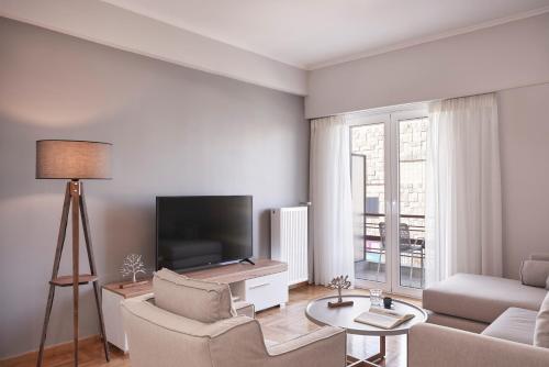 Fix 2bd apartment with Parthenon view