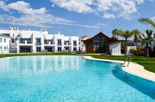 Modern Duplex with Jacuzzi, BBQ, Pool & Restaurant - Paraiso Pueblo 4 3