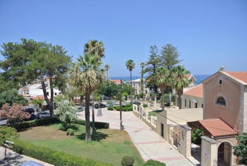 palm tree chania crete