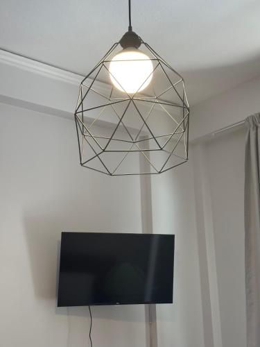 Modern stay-10 mins from the city center- 5 mins from the beach