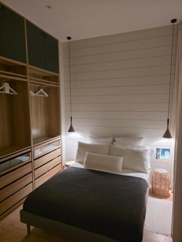 Stylish & Cozy Studio in the Heart of Old Antibes
