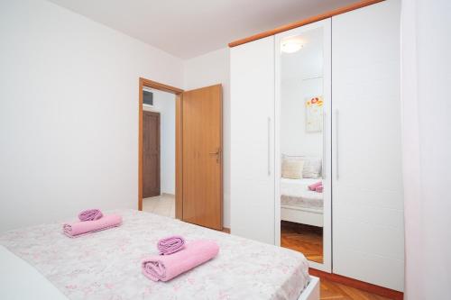 Sea View Apartment with FREE parking