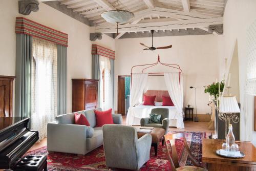 Gallery image of Borgo Pignano in Pignano