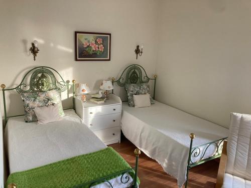 Mar no Horizonte - Seafront 2BR Apartment with Balcony and Garage