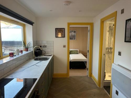 Sauna Haus pad Free sauna sleeps 5 great location photo 10