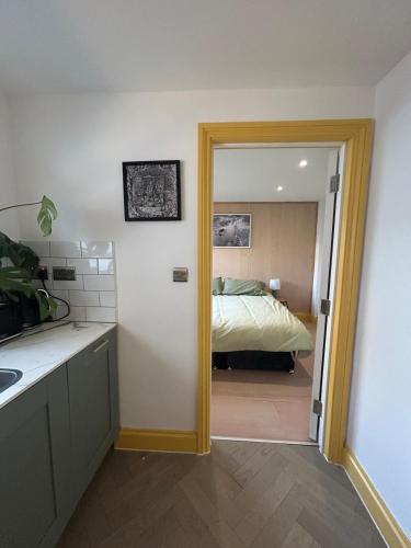 Sauna Haus pad Free sauna sleeps 5 great location photo 7