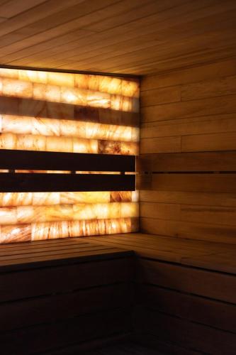 Sauna Haus pad Free sauna sleeps 5 great location photo 16