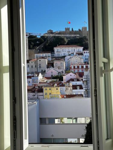 Entire Castle View Apartment in the Heart of Lisbon