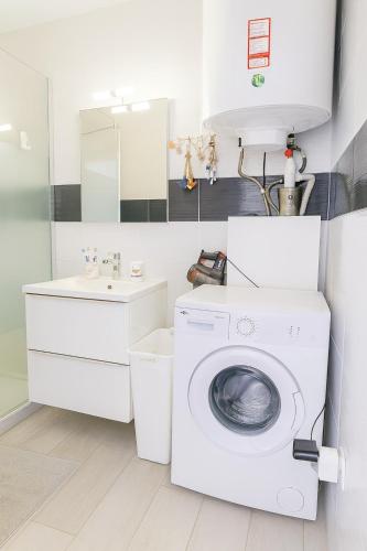 Large 2 rooms - garden, pool & tennis