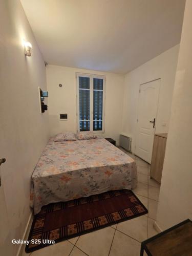 Llit o llits en una habitació de PR5 1room