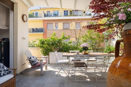 Elegantis Terrazze al Vaticano - Your Chic Retreat in Central Rome