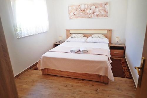Apartments by the sea Seline, Paklenica - 25455