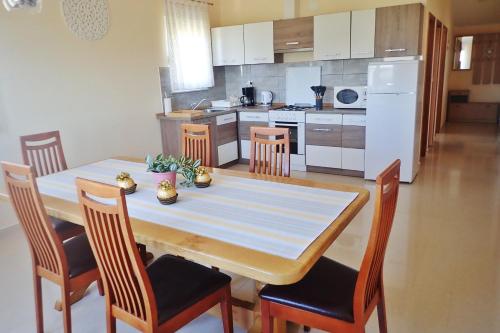 Apartments by the sea Seline, Paklenica - 25455