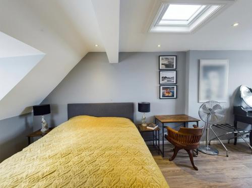 Whole House with a private garden and terrace, central Brighton photo 3