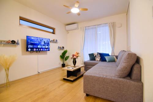 BELLA HOUSE 3minutes walk from the station FREE PARKING