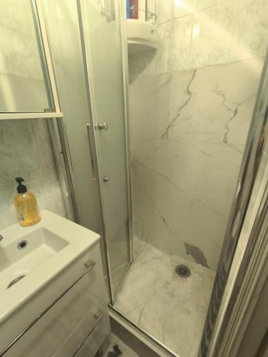 Chatelet Petit Cosy Studio