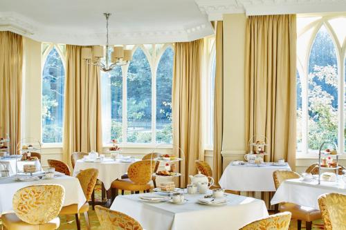 Sprowston Manor Hotel, Golf & Country Club tesisinde bir restoran veya yemek mekanı