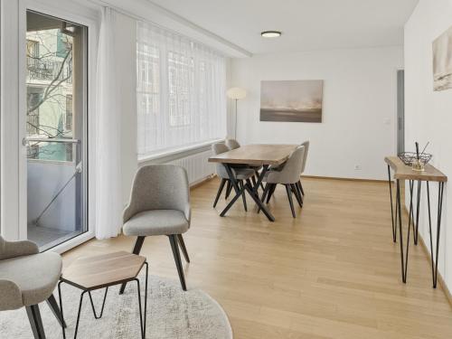 2BR flat in the city center - West 12