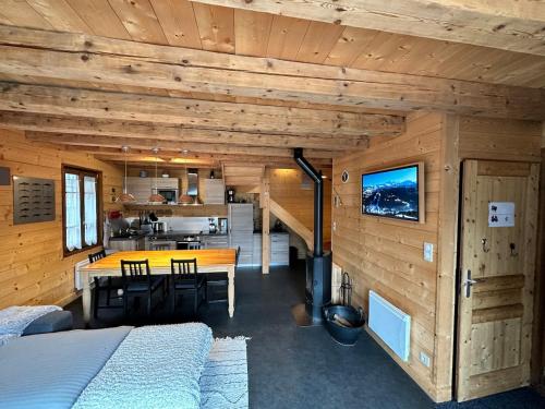 Charming chalet in a quiet neighborhood of Morzine