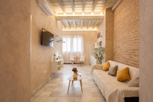 Apartamento en Triana para 4 personas Patio Privado A 5 min Puente Triana