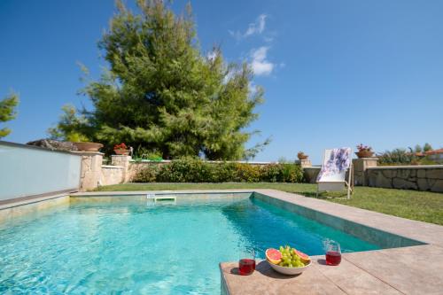 Sunny Villa Pende