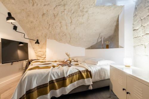 Atypical flat for 4 near Republique