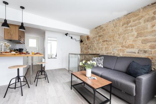 Atypical flat for 4 near Republique