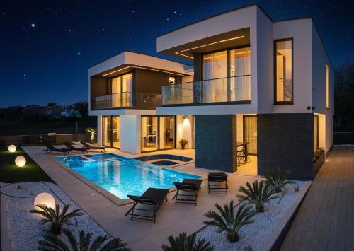 Villa Asper near Medulin for 8 persons with 40 m2 private pool, sea view and only 1 km from beach
