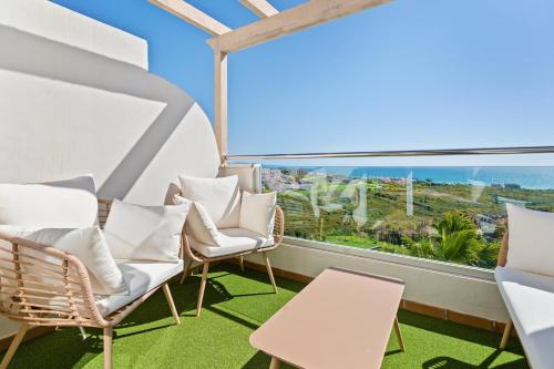 Charming apartment with seaview and a pool