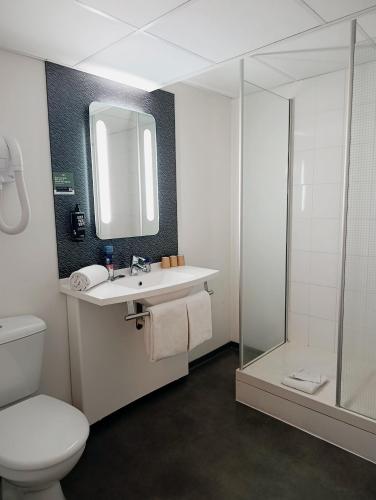 Et badeværelse på ibis Aurillac