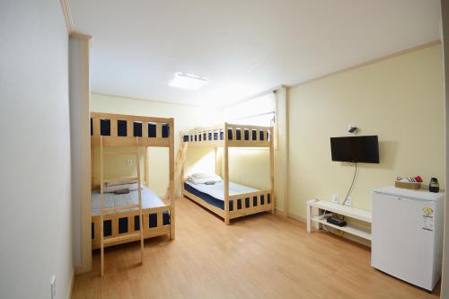 Фотография из галереи Sunnyhill Hostel Hongdae в Сеуле