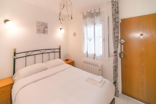 WELCS APARTAMENTO 333 EMP terraza con vistas al canal