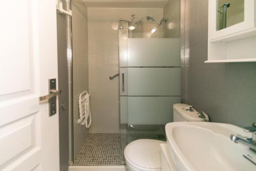 WELCS APARTAMENTO 333 EMP terraza con vistas al canal