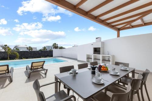 Villa Los Altos Brisa 11B by Escape Home