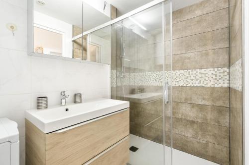 WELCS APARTAMENTO 334 EMP frente al mar
