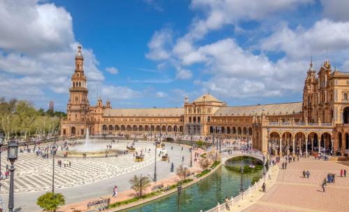 Home2Book Seville Urban Retreat