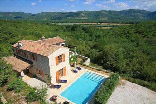 Beautiful villa in outstanding location, 10X5m pool, Wifi, stunning views