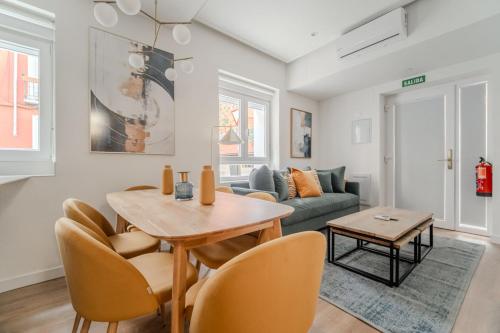 Modern Bright -2Bdrs 2Baths-Nuevos Ministerios