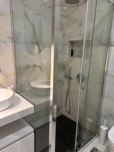 Spacious 2-Bedroom Apartment in Paleo Faliro, Athens