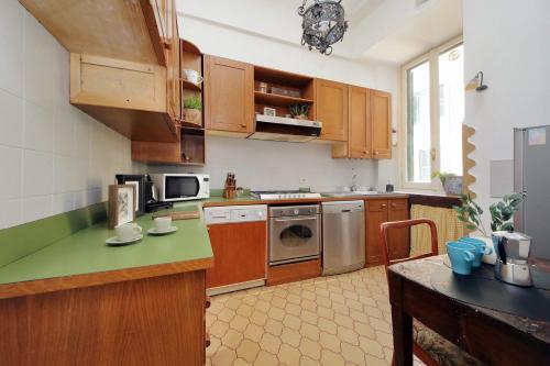 Cavour Giant Apartment