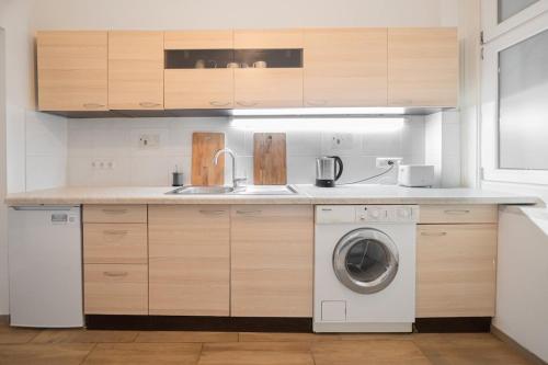 Danube apartment in ambient style with smart TV