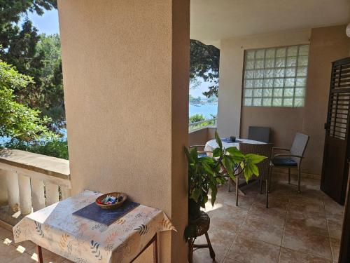 Mare Beachfront Apartment with Sea View