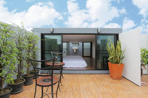Sleeping Well Chiangkhongにあるバルコニーまたはテラス