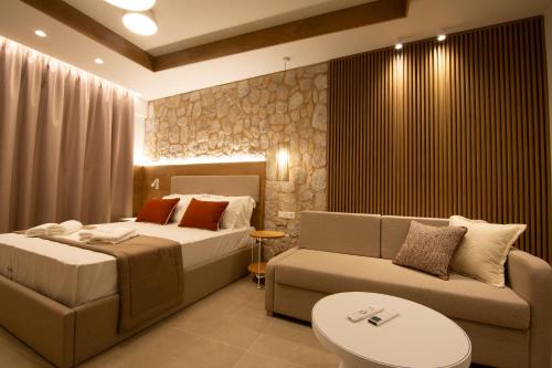 Harmonia Boutique Apartments - 150m from the Beach