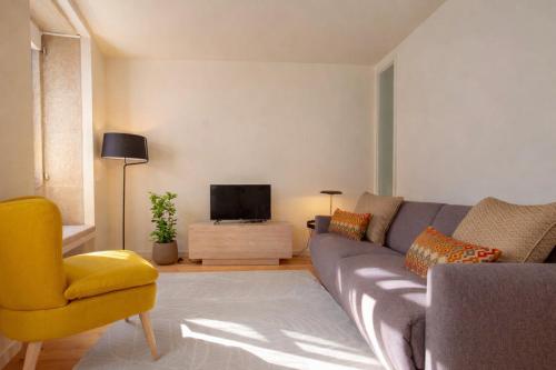 423 Garden Home 2 Minutes from Metro Walk to Porto