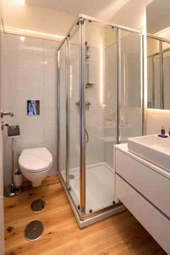 423 Garden Home 2 Minutes from Metro Walk to Porto