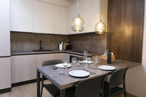 Modern Apt in Milan near Porta Romana Balcony