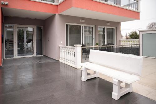 Ruby Boutique Suite Paralia