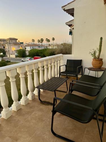 Lago JardĂn, Torrevieja (updated prices 2026)